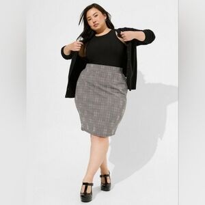 Studio By Torrid At The Knee Double Knit Pencil Skirt
